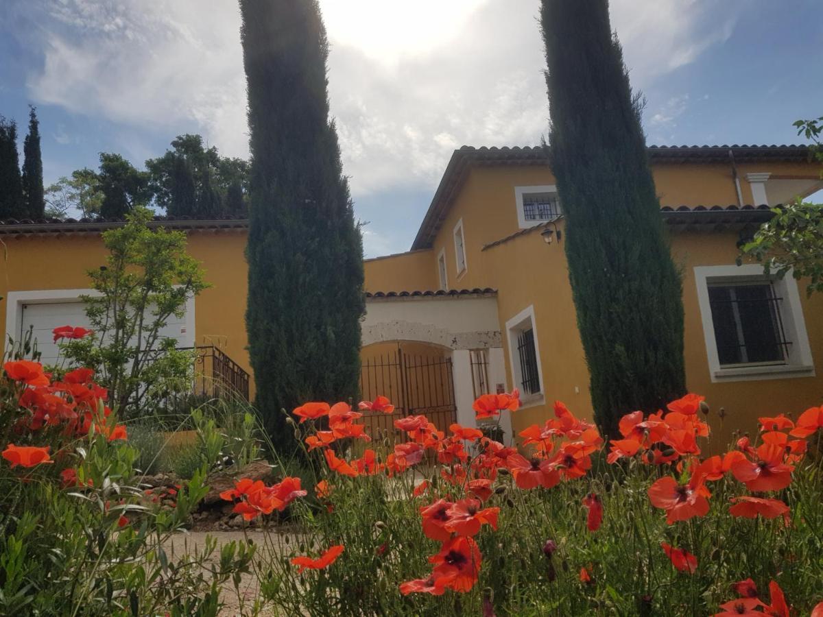 Maison Mimosa Salernes Bagian luar foto