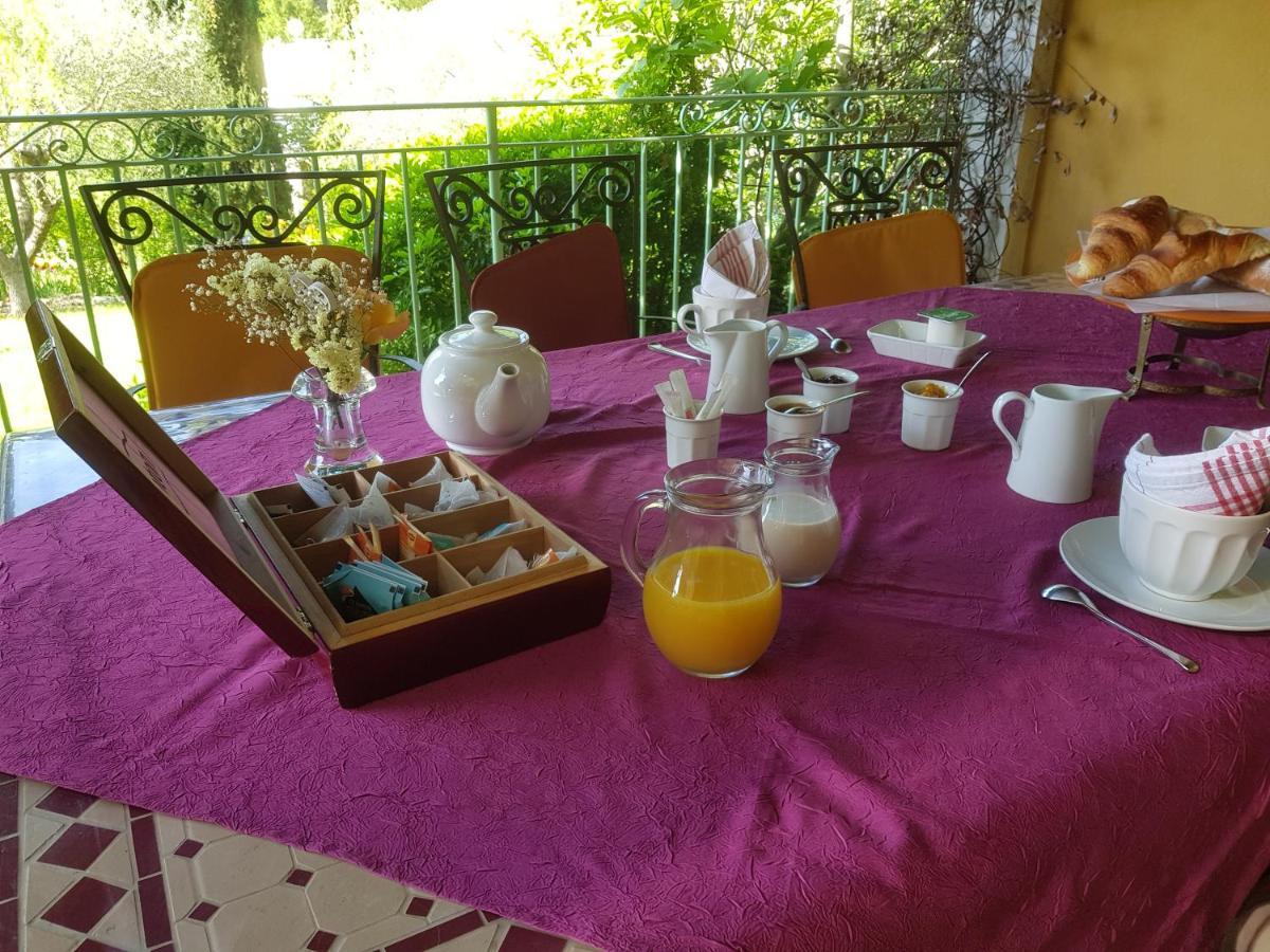 Maison Mimosa Salernes Bagian luar foto